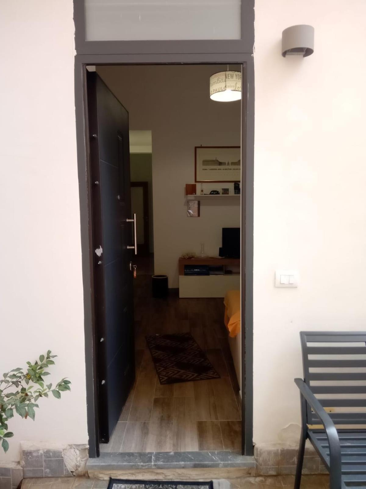 Davide Guest House ปาแลร์โม ภายนอก รูปภาพ